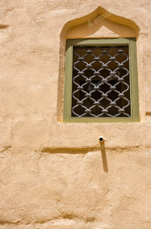 Preview: arch window in Mdina