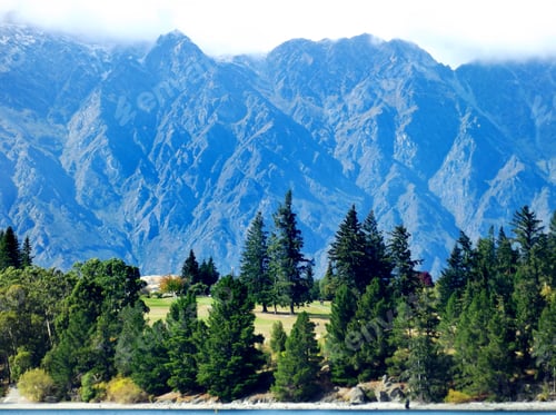 Preview: Lakeside mountains in Queenstown, New Zealand