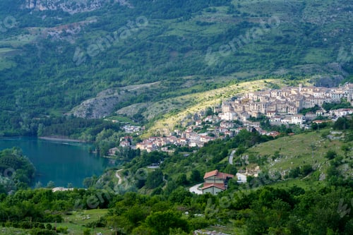 Preview: Barrea, old village in Abruzzi, Italy