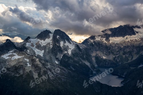 Preview: Canadian Mountain Landscape, Nature Background
