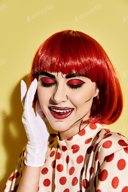 Preview: Pop art muse in polka dots