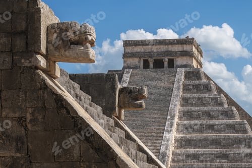 Preview: Venus Platform and Pyramid Temple of Kukulcan (El Castillo) - Chichen Itza, Yucatan, Mexico