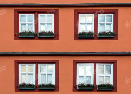 Preview: Detail image of building fasade with windows