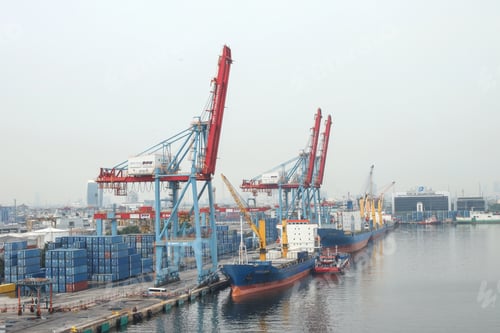 Preview: Cargo Ships