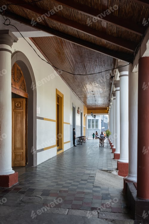 Preview: Vertical shot of corridor and columns perspective in Granada Nicaragua