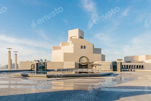 Preview: Museum of islamic art in Doha, Qatar, sunny day with clear blue sky