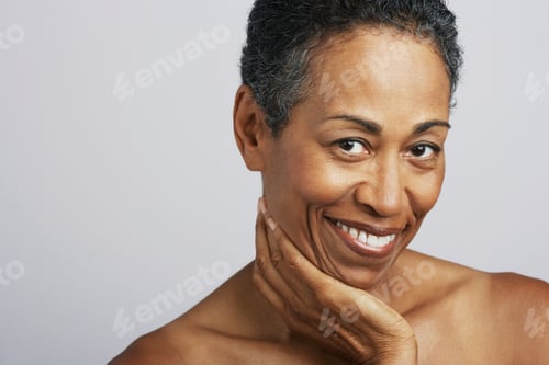 Preview: A radiant smile from a confident woman