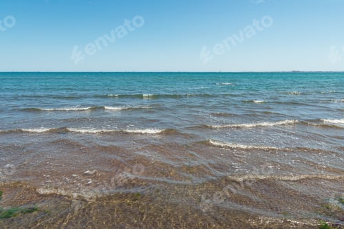 Preview: Warm summer sea, empty beach