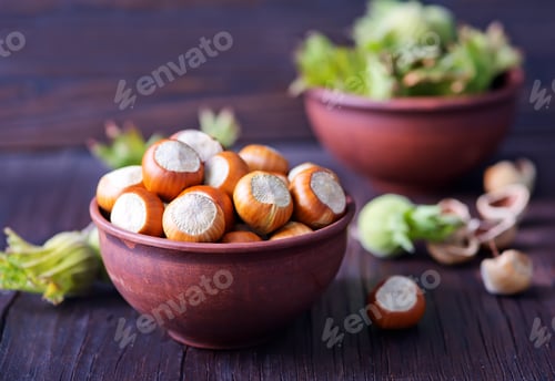 Preview: hazelnuts