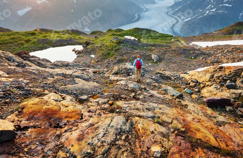 Preview: Hike in Canada
