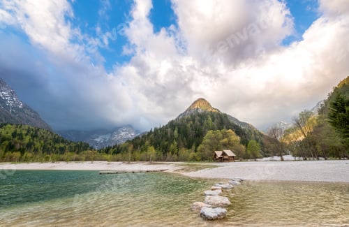 Preview: Emerald mountain lake in Slovenia