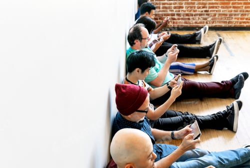 Preview: People sitting on the floor