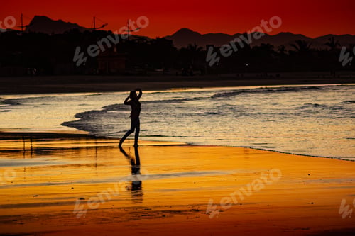Preview: sunset at the beach