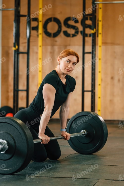 Preview: Beautiful strong woman is in the gym