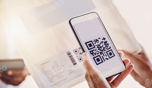 Vista previa: Código QR, entrega y pantalla de teléfono para pagos en línea, distribución electrónica y facturación. Móvil c
