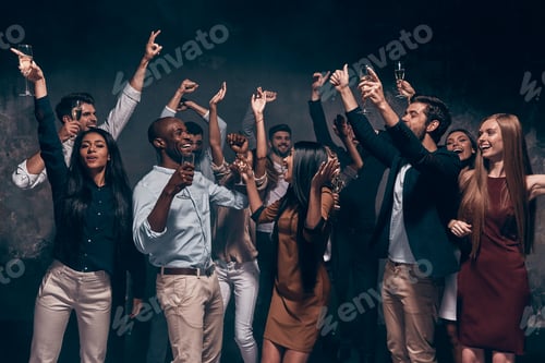Preview: Enjoying amazing party.
