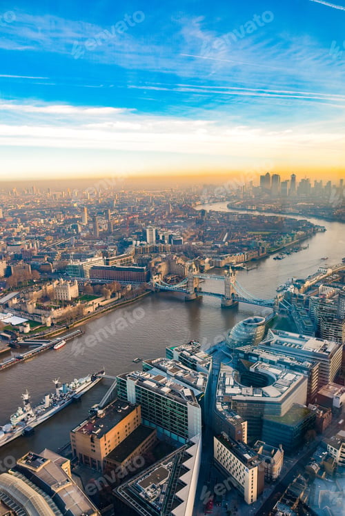 Preview: Aerial view of the Tower Bridge in London