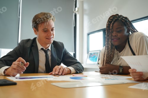 Preview: Business meeting in office