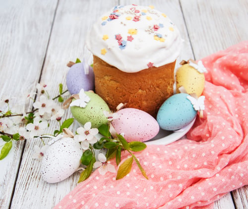 Preview: Easter bread and eggs