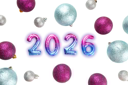 Visualização: Ornamentos coloridos emolduram números cintilantes de Ano Novo, em branco