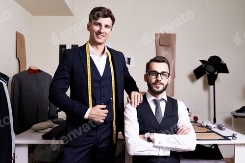 Preview: Modern Fashion Designers in Atelier