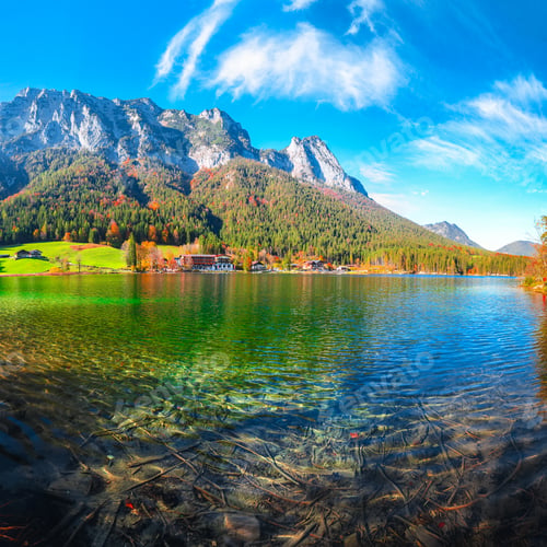 Preview: Fantastic autumn sunny day on Hintersee lake