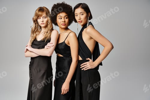 Preview: Diverse trio of elegance