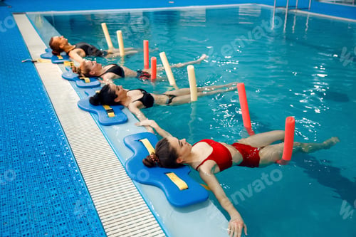 Preview: Female swimmers, aqua aerobics at the poolside