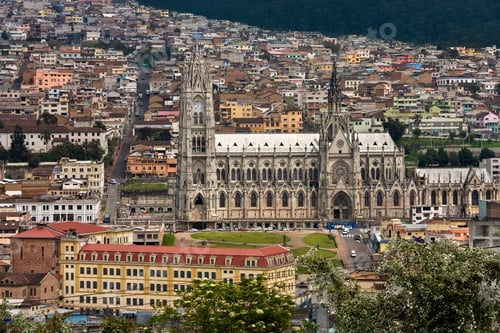 Preview: Basilica del Voto Nacional - Quito - Ecuador