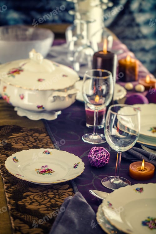 Preview: Table setting