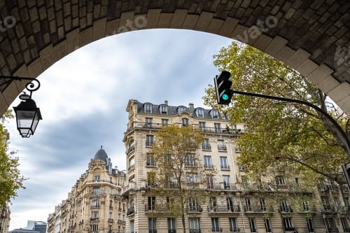 Preview: Paris, beautiful building under the viaduc