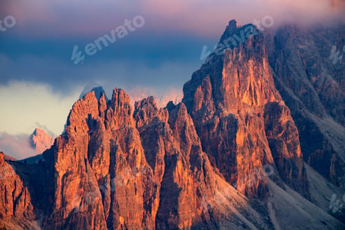 Preview: Impressive view of Croda da Lago mountain chain in beautiful sunset light