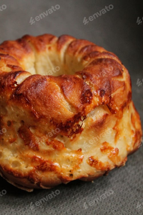Preview: Fresh Bread With Cheese (Round Shape With A Hole In The Middle)