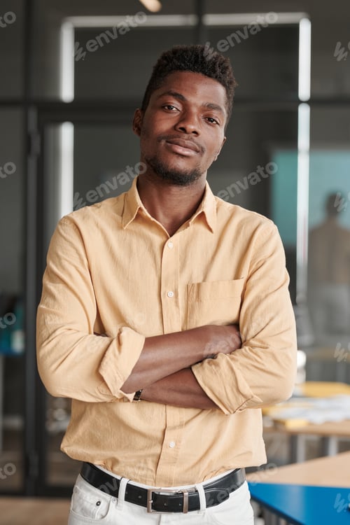 Preview: Young African-American marketing expert