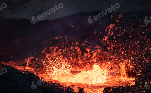 Preview: volcano eruption lava flow Iceland