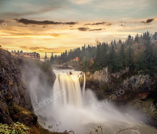 Preview: Snoqualmie Falls at sunset in Washington State