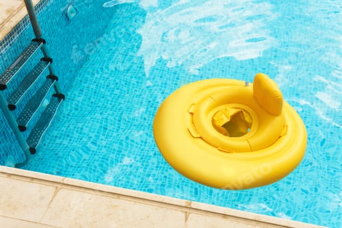Preview: Inflatable baby float ring in open-air swimming pool