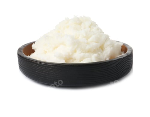 Preview: Shea butter in bowl isolated on white