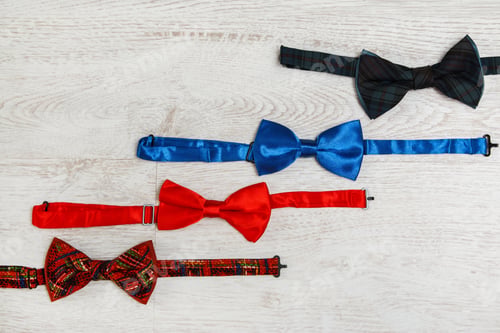 Preview: Different bow ties