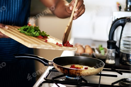 Preview: Hes quite a good cook himself