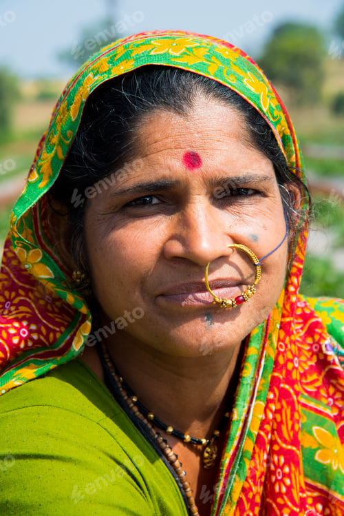 Preview: Portrait of rural women in traditional clothes.