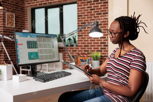 Preview: Woman analyzing business statistics, working with internet of things