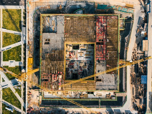 Preview: an aerial view of a construction site in the middle of a city