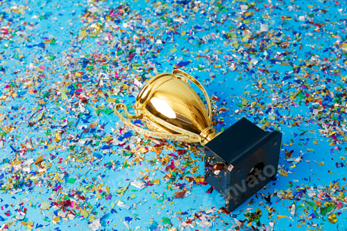 Preview: Winner trophy with confetti