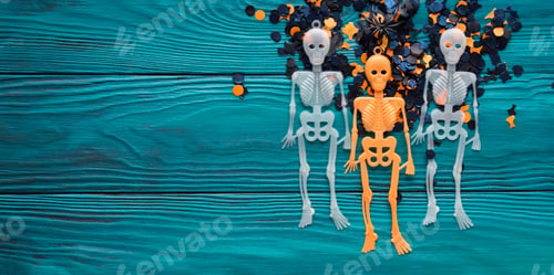 Preview: Halloween party decorations skeleton on dark green