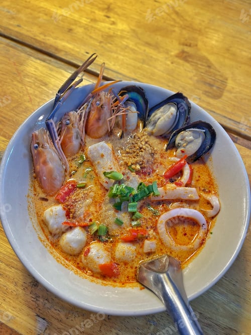 Preview: Thai Sour and spicy prawn soup “Tomyum Kung “