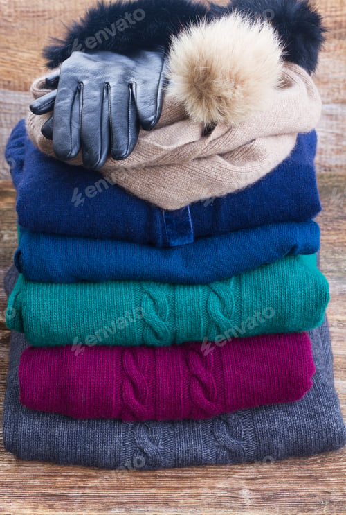 Preview: set of woolen clothes