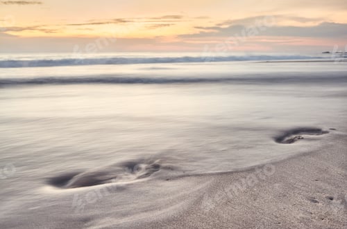 Preview: Washed away footprints.
