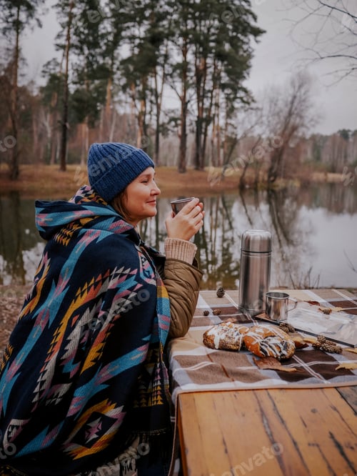 Preview: autumn picnic by the lake