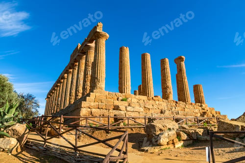Preview: The greek temple of Juno in the Valley of the Temples, Agrigento, Italy.